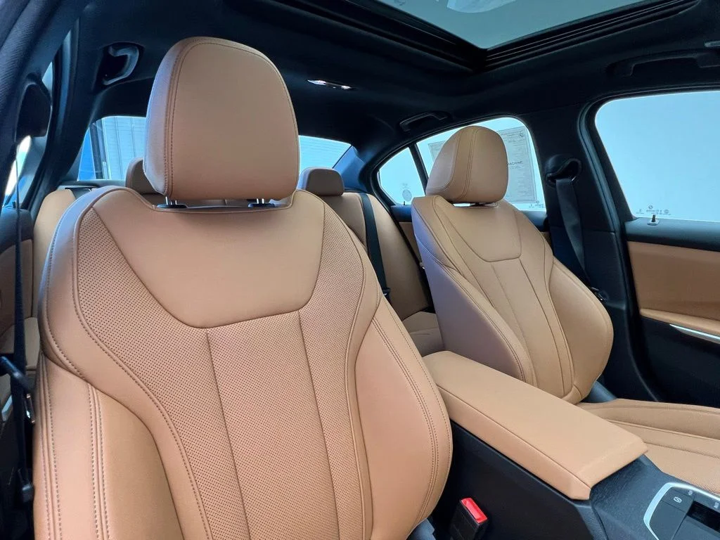 2026 BMW 3 Series 330i - Photo 7