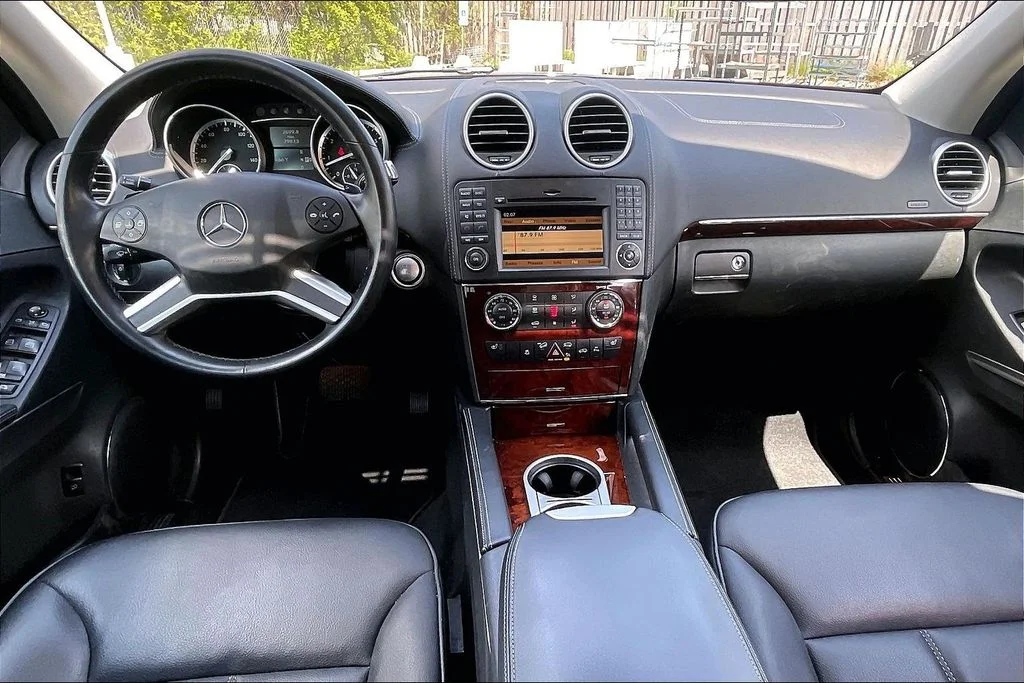 Used 2012 Black Mercedes-Benz GL 450 image 15
