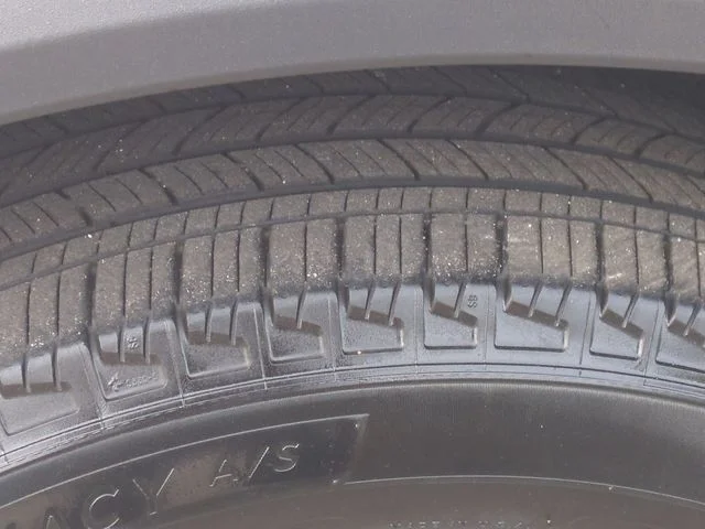 Used 2023 Black Ford Limited image 18