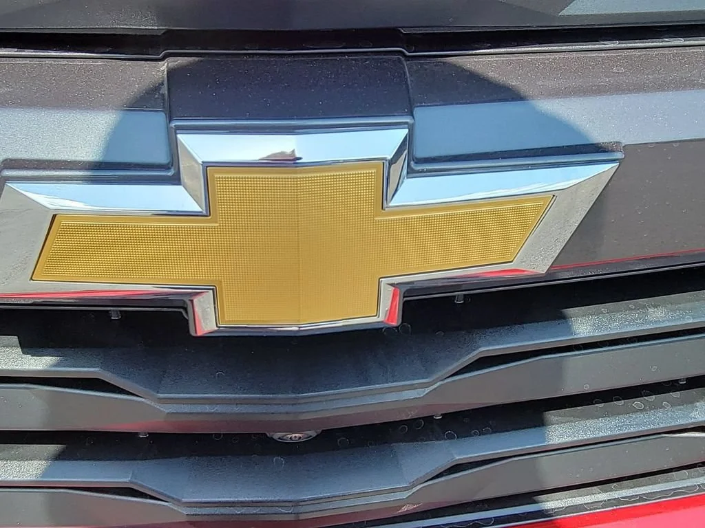 New 2026 Radiant Red Tintcoat Chevrolet LT image 31