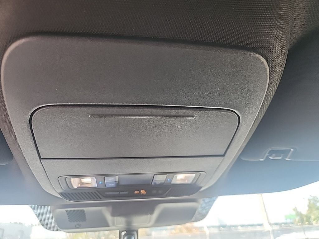 Used 2023 White Ford XL image 24