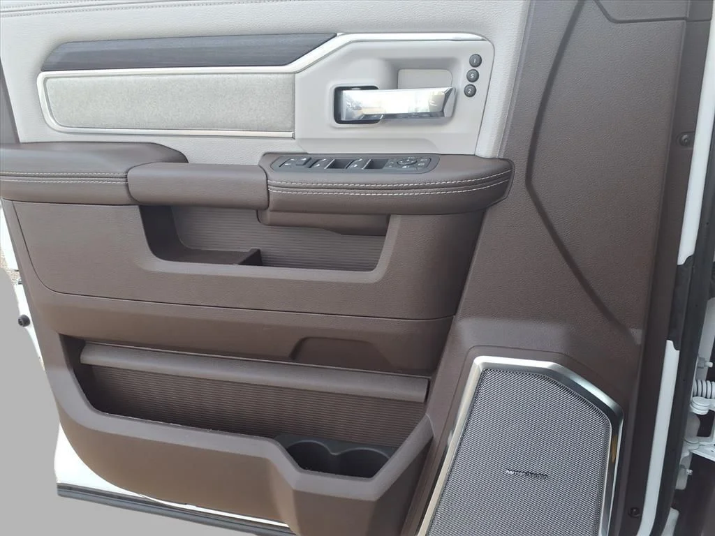 New 2026 Bright White Clear-Coat Exterior Paint RAM Laramie image 22