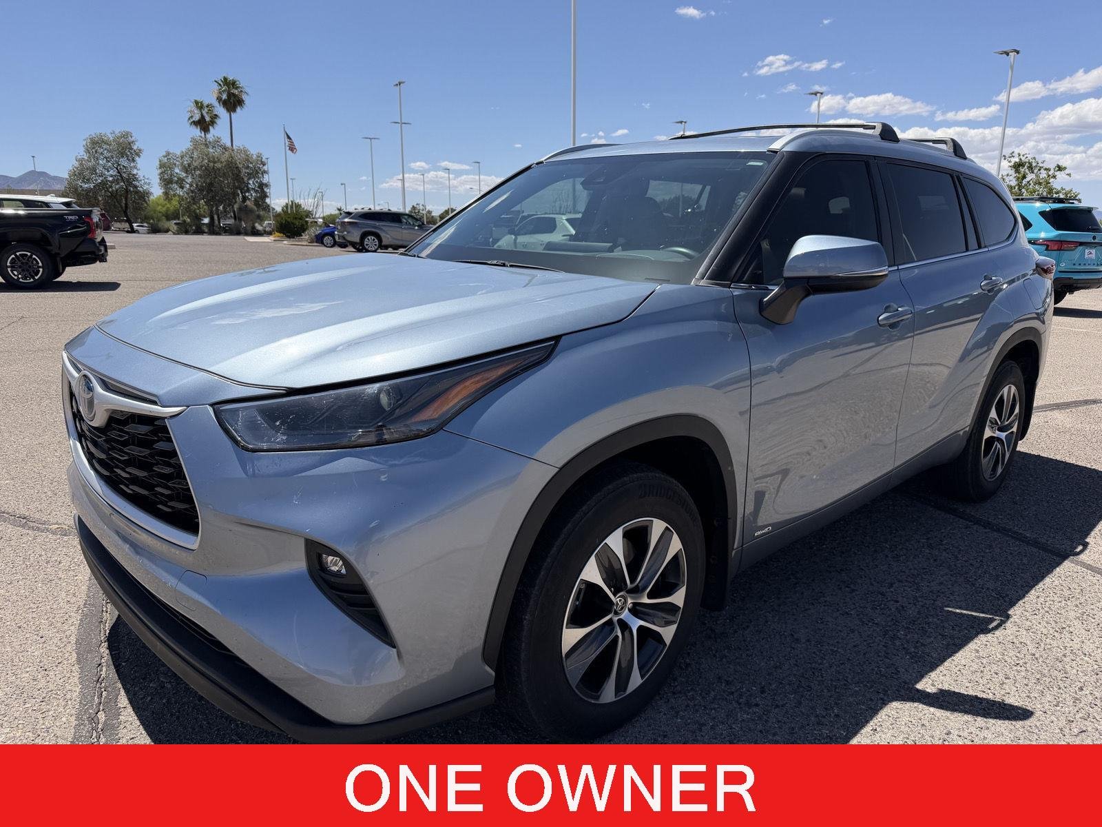 2024 Toyota Highlander Hybrid XLE AWD's photo