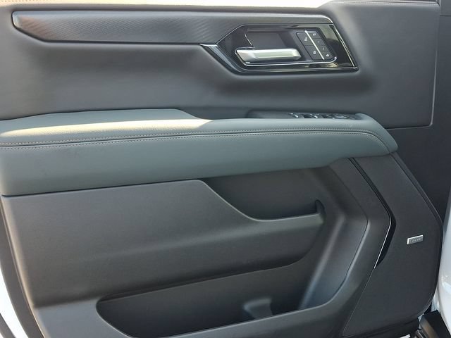 2026 GMC Yukon XL AT4 - Photo 8