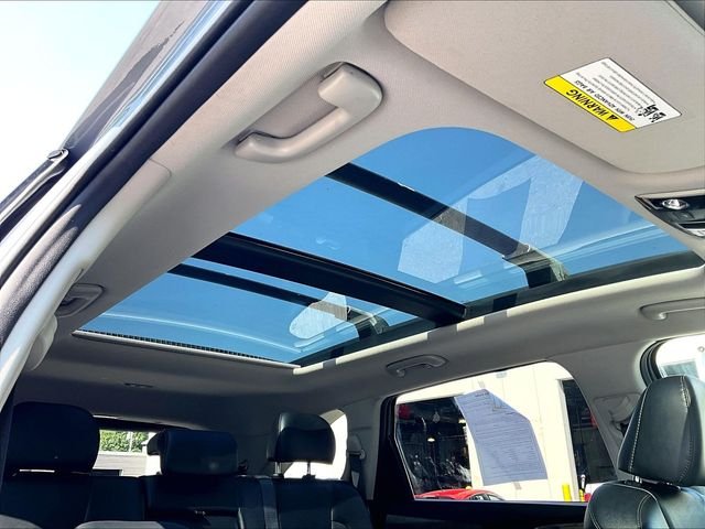 Used 2023 Silver Kia X-Line S image 18