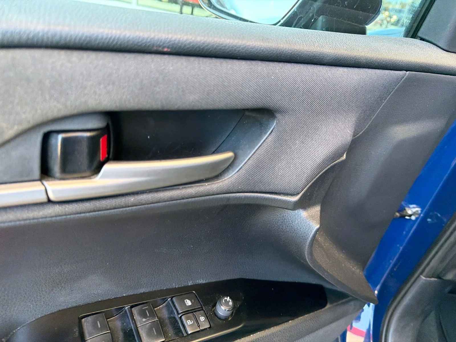 Used 2025 Blue Toyota LE image 6
