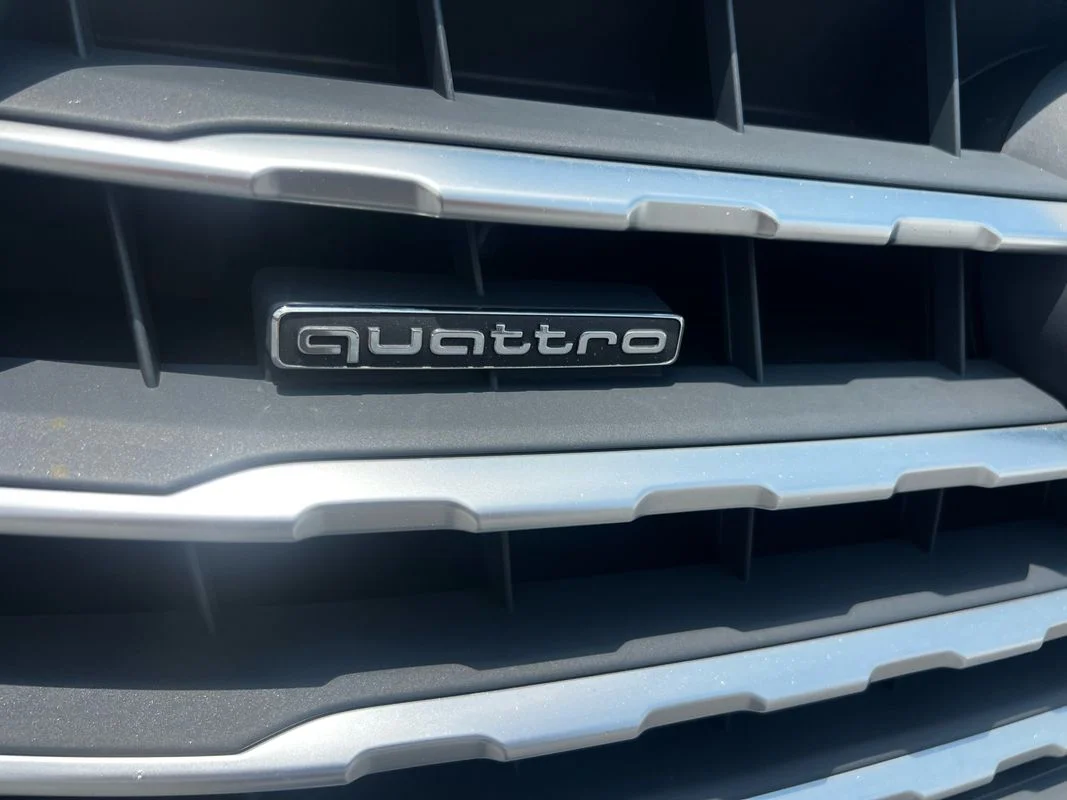 Used 2018  Audi 3.0T Premium image 9