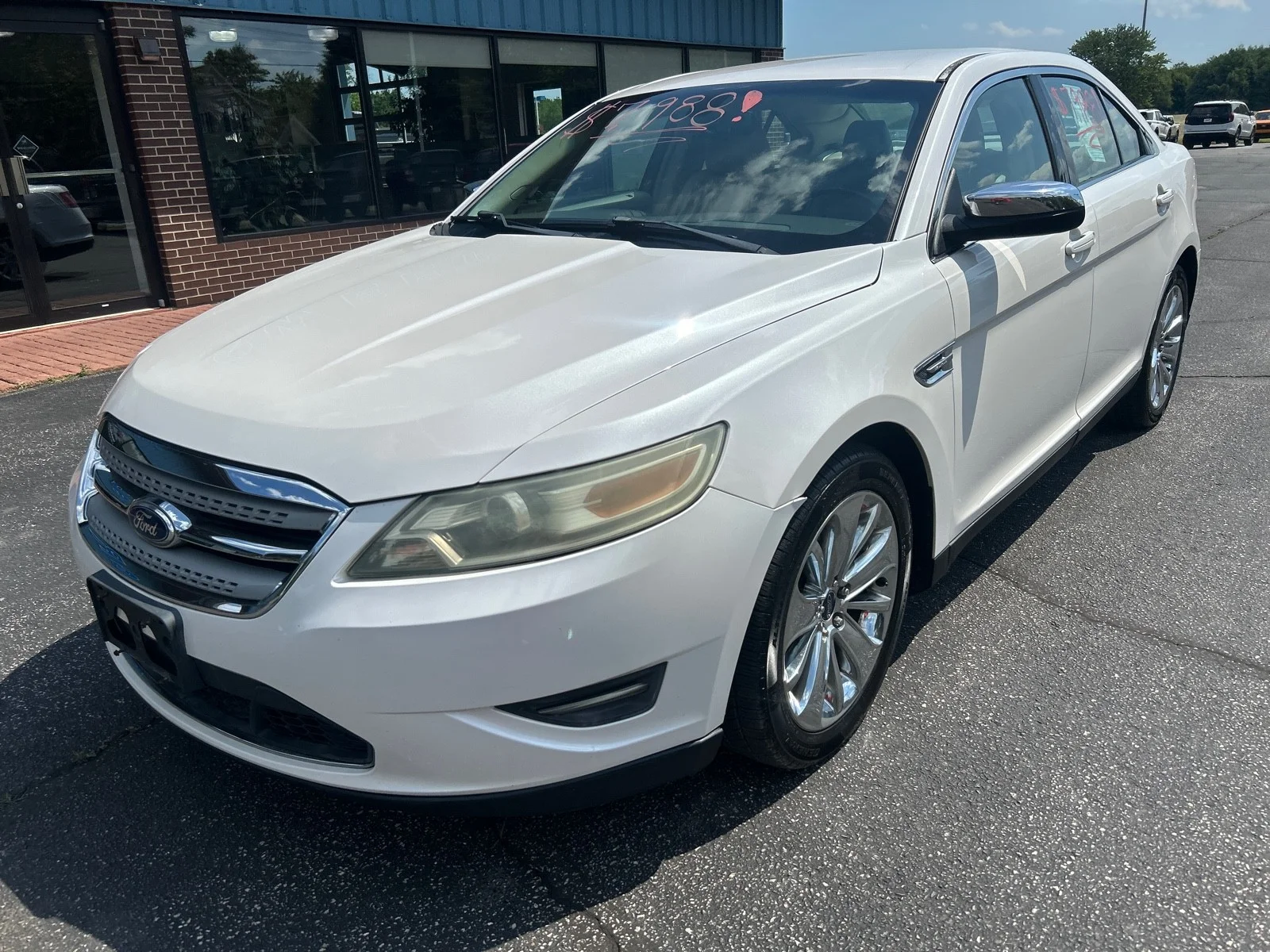 Used 2011 Ford Taurus Limited with VIN 1FAHP2FW9BG183002 for sale in North Kingsville, OH