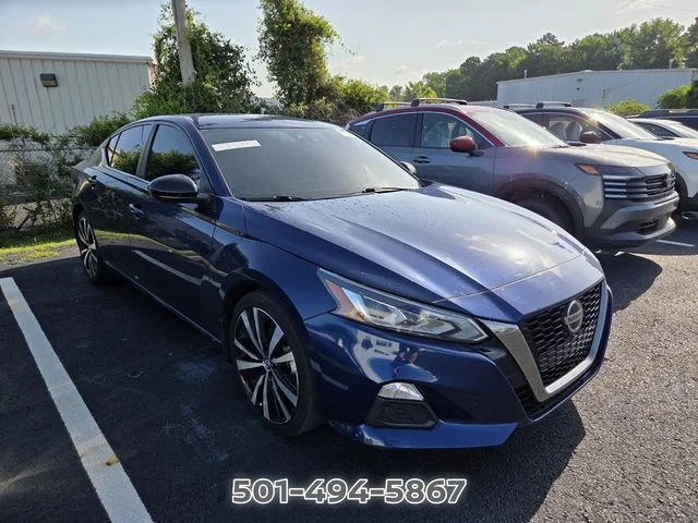 Used 2022 Blue Nissan 2.5 SR image 10