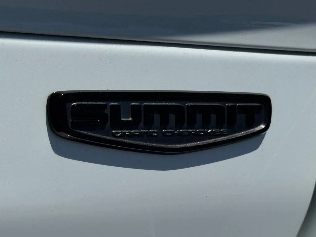 Used 2025 White Jeep Summit image 11