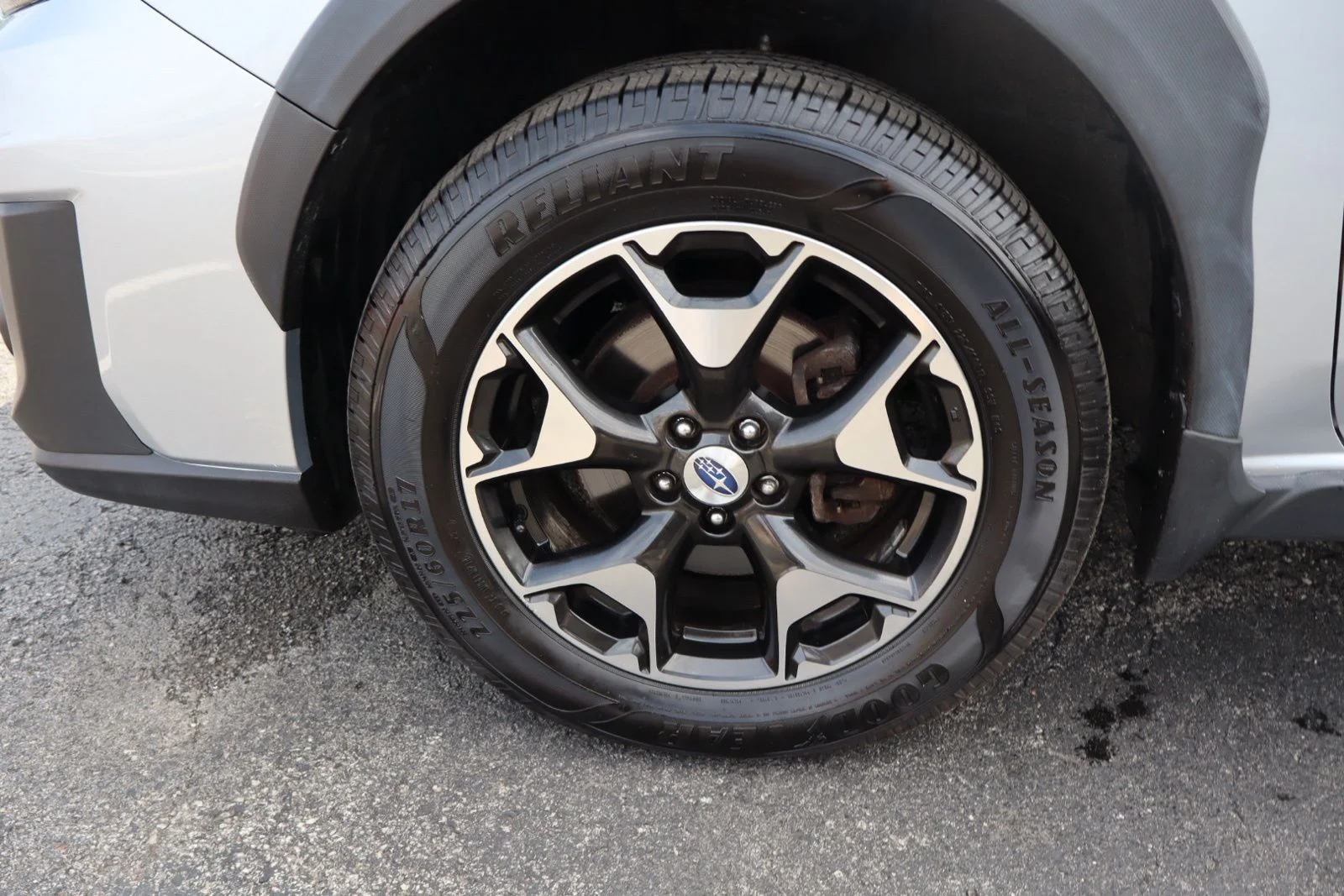 Used 2018 Ice Silver Metallic Subaru 2.0i Premium image 47