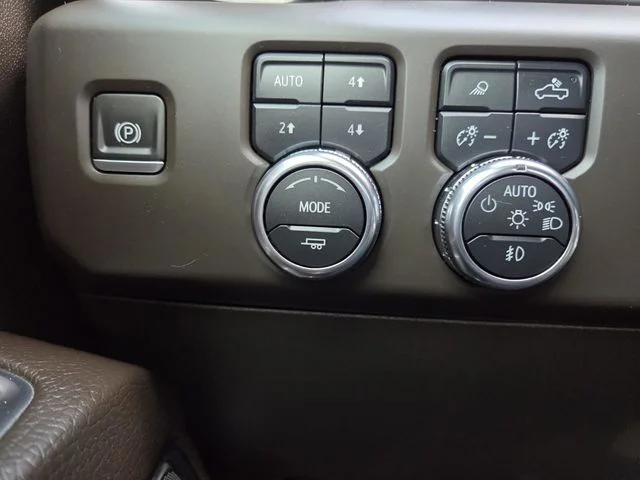 Used 2024 Black GMC Denali image 19