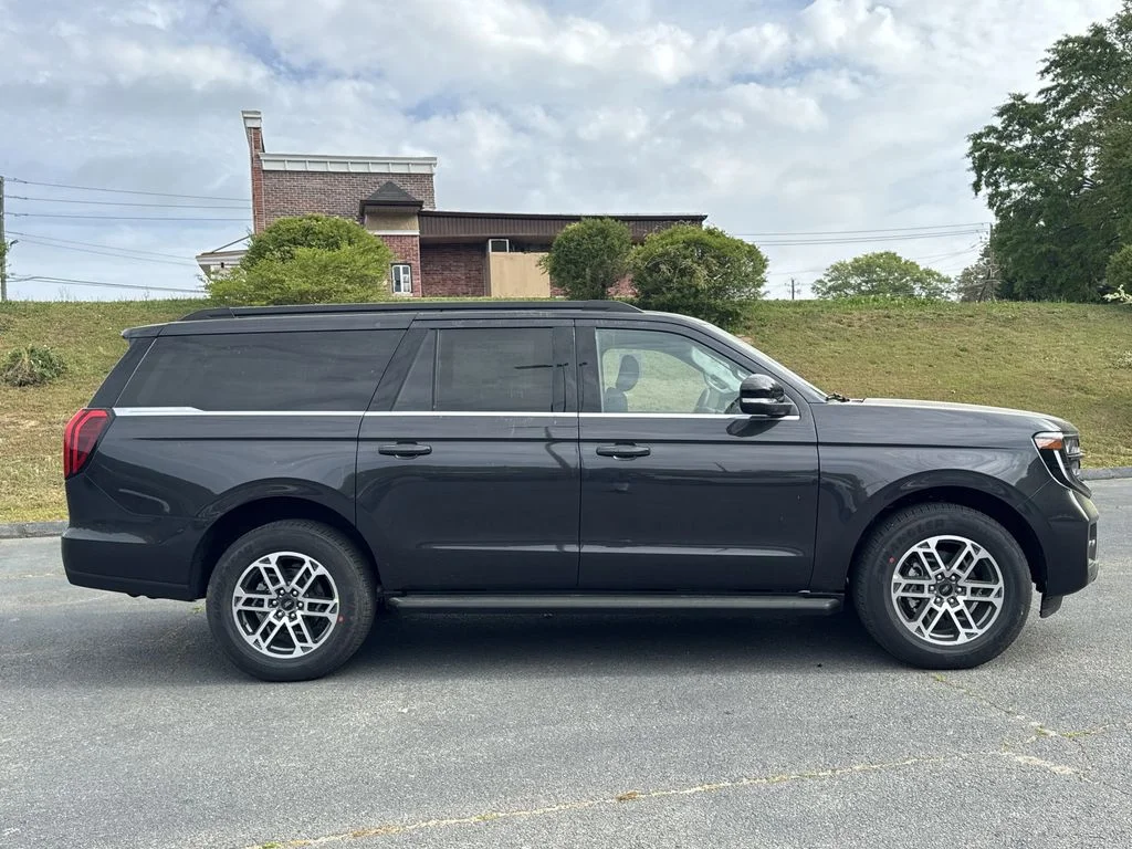 New 2026 Gray Ford Active image 8