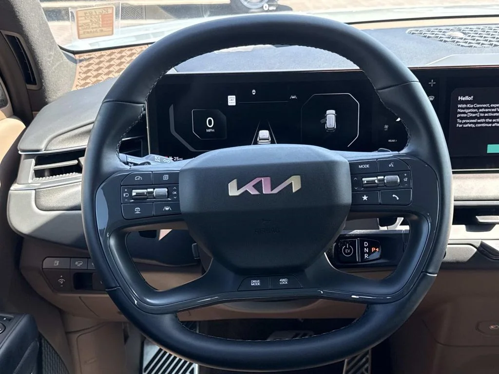Used 2024 White Kia GT-Line image 12