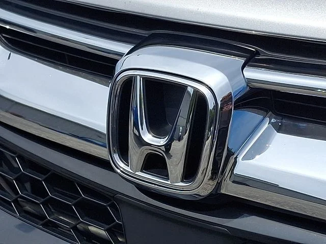 Used 2018  Honda EX image 31