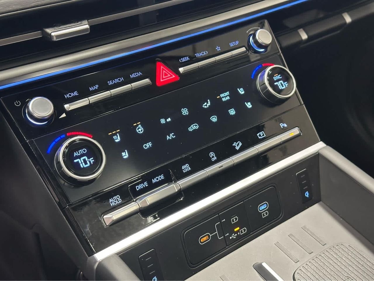New 2026 Ecotronic Gray Hyundai Limited AWD image 29