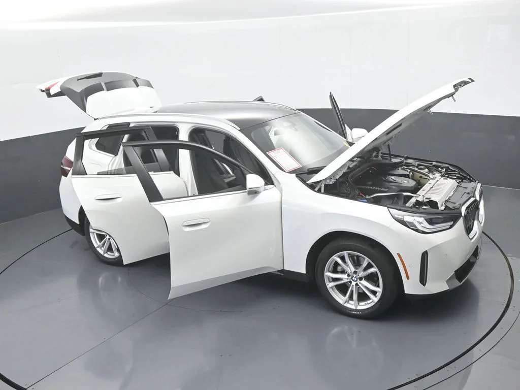 2025 BMW X3 30 - Photo 77