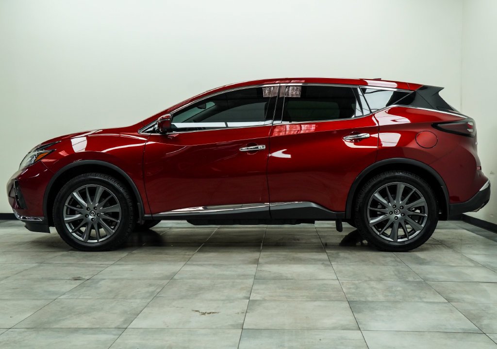 Used 2021 Red Nissan SV image 8
