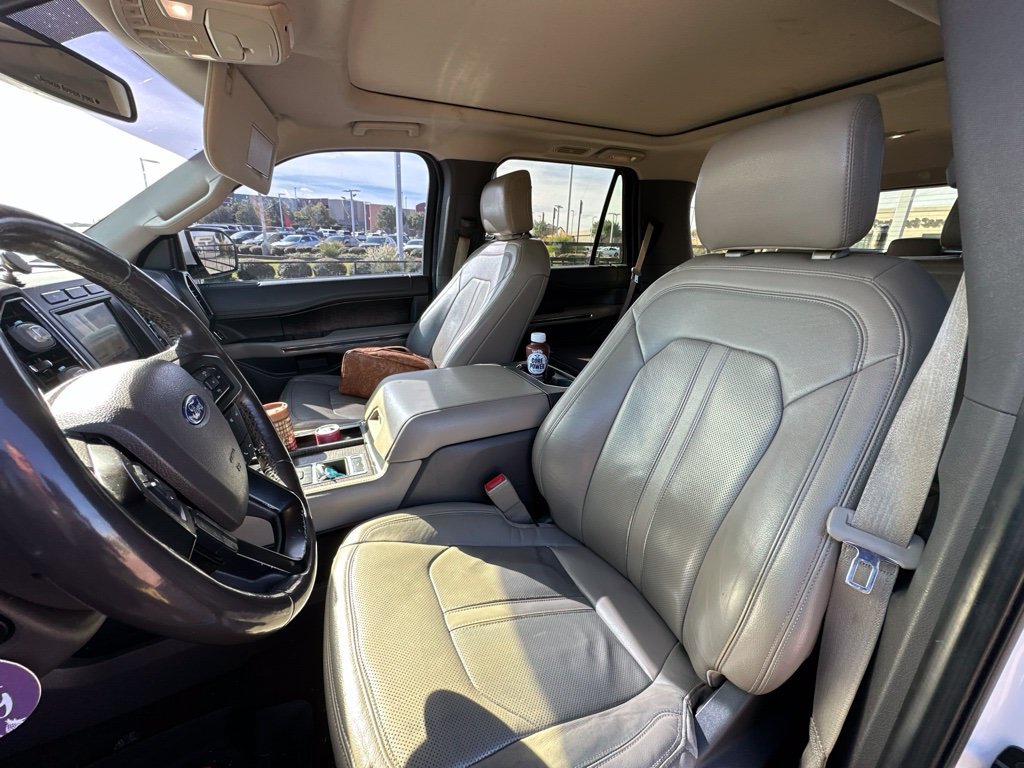 Used 2019 White Ford Limited image 17