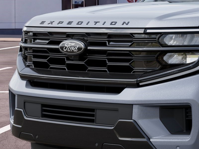 New 2027 Glacier Gray Metallic Tri-Coat Ford Platinum image 18