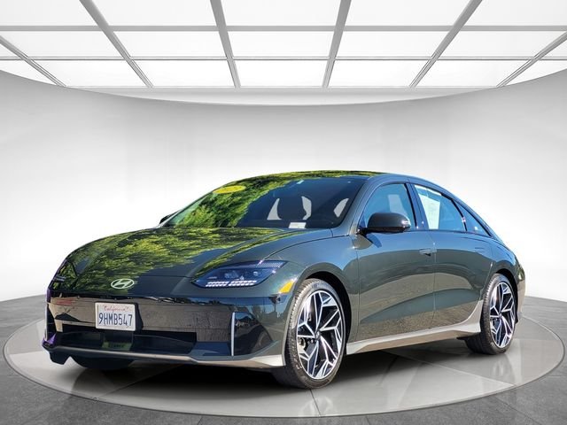 Used 2023 Green Hyundai Limited image 8