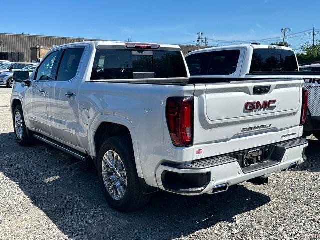 Used 2024 White Frost Tri-Coat GMC Denali image 4