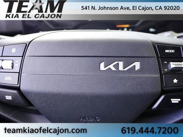New 2026 White Kia X-Pro Prestige image 43