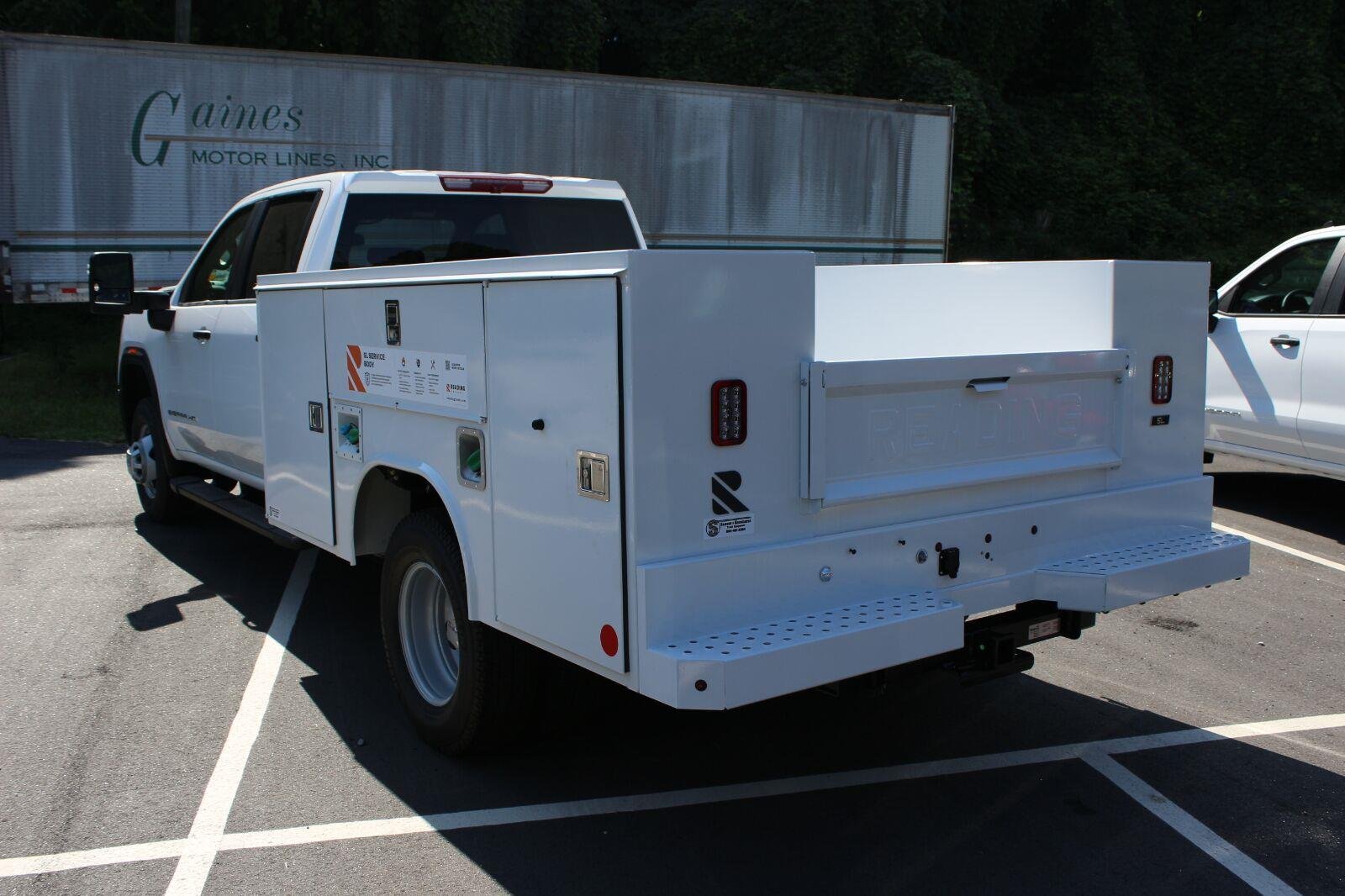 New 2026 Summit White GMC Pro image 5