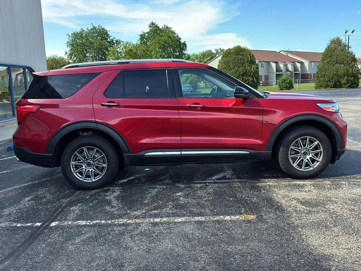 Used 2021 Rapid Red Metallic Tinted Clearcoat Ford Limited image 6