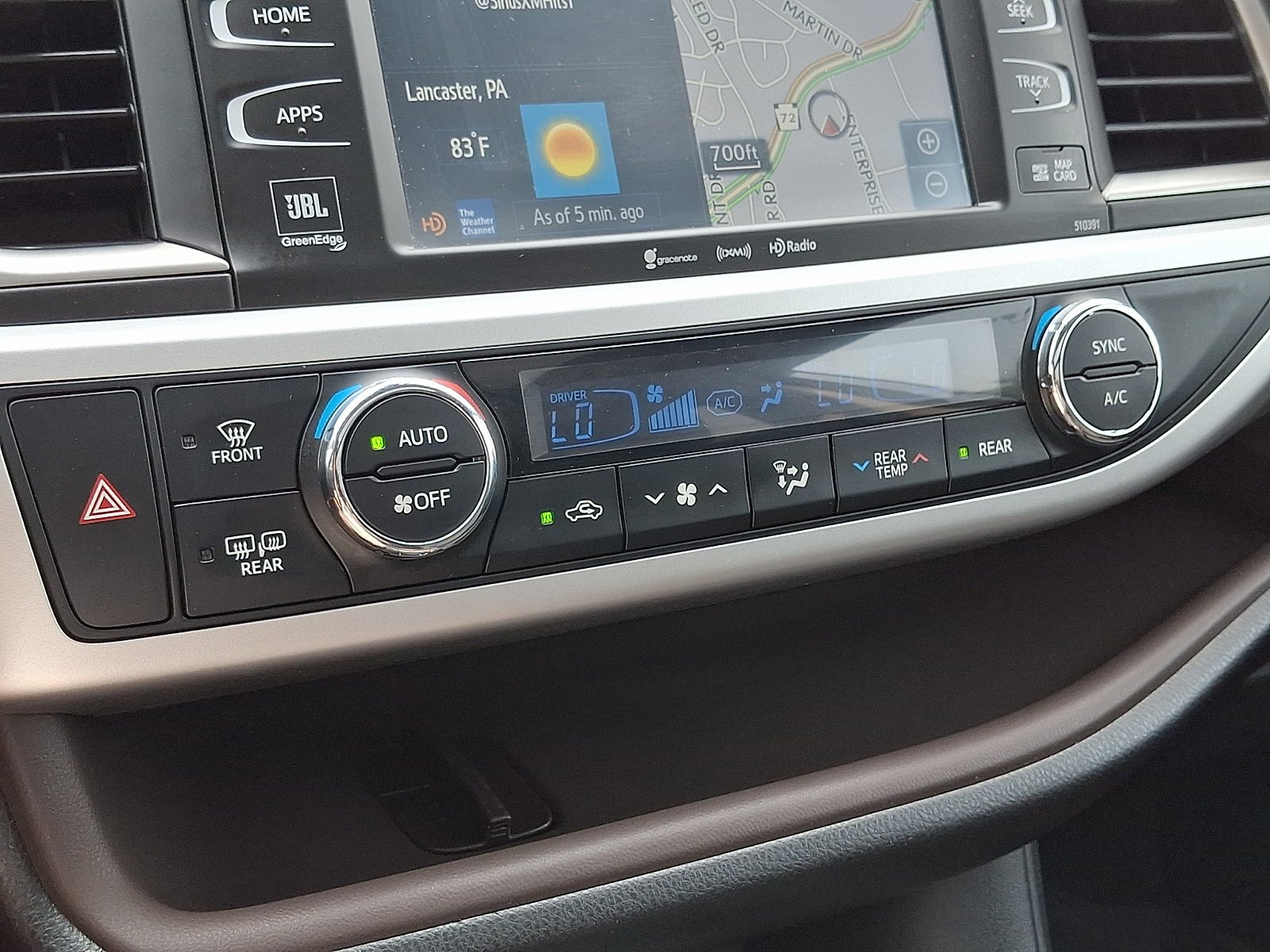Used 2018 Shoreline Blue Pearl Toyota Limited Platinum image 19