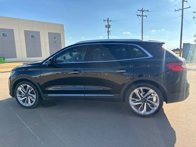 Used 2018 Black Lincoln Reserve image 8