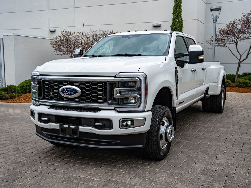 2024 Ford F-350 Limited 4x4 Crew Cab 176 in DRW's photo