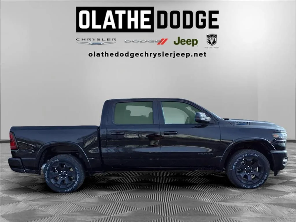 New 2026 Diamond Black Crystal Pearlcoat RAM Big Horn/Lone Star image 25