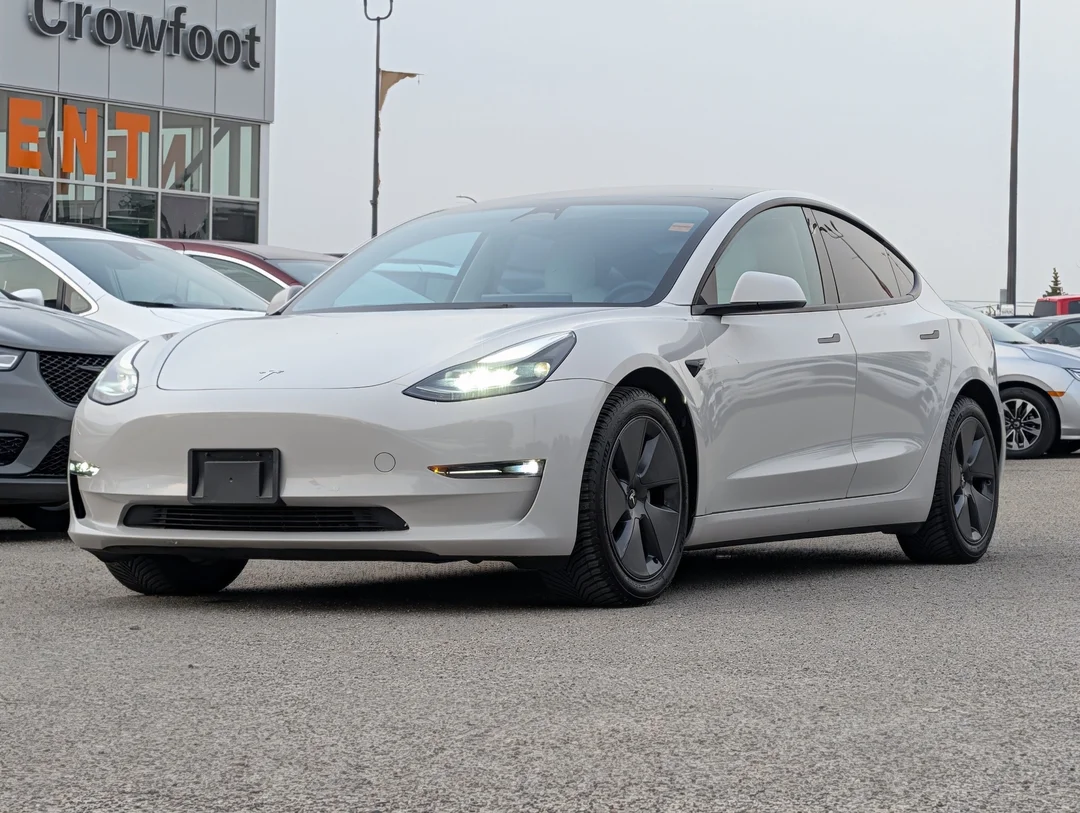 Certified Used 2022 White Tesla Long Range - - AWD - Self-Driving - Leather - Traffic Aware & More! image 4
