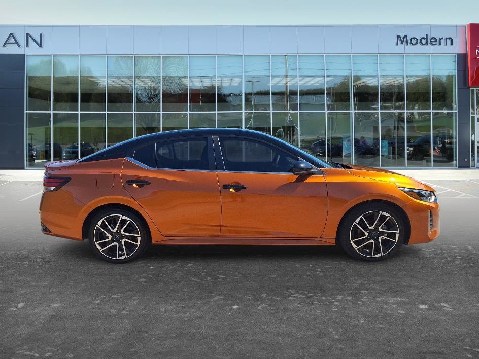 Certified Used 2024 Monarch Orange Metallic/Super Black Nissan SR image 4