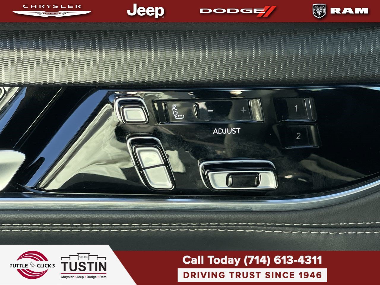 Used 2024 Diamond Black Crystal Pearlcoat Jeep Series II image 33