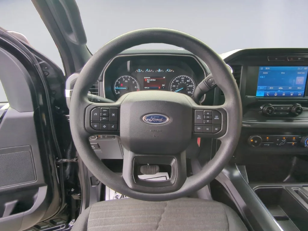 Used 2022 Black Ford XL image 15