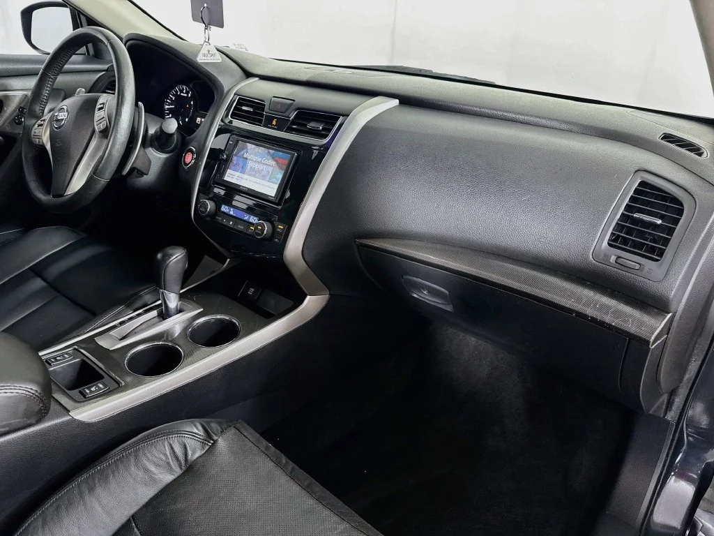 Used 2015 Blue Nissan 3.5 SL image 35
