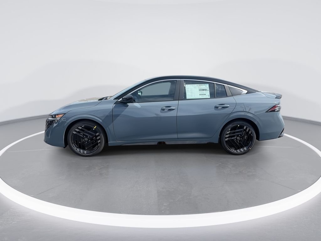 New 2026 Atlantic Gray Metallic / Super Black Two-tone Nissan SR image 5