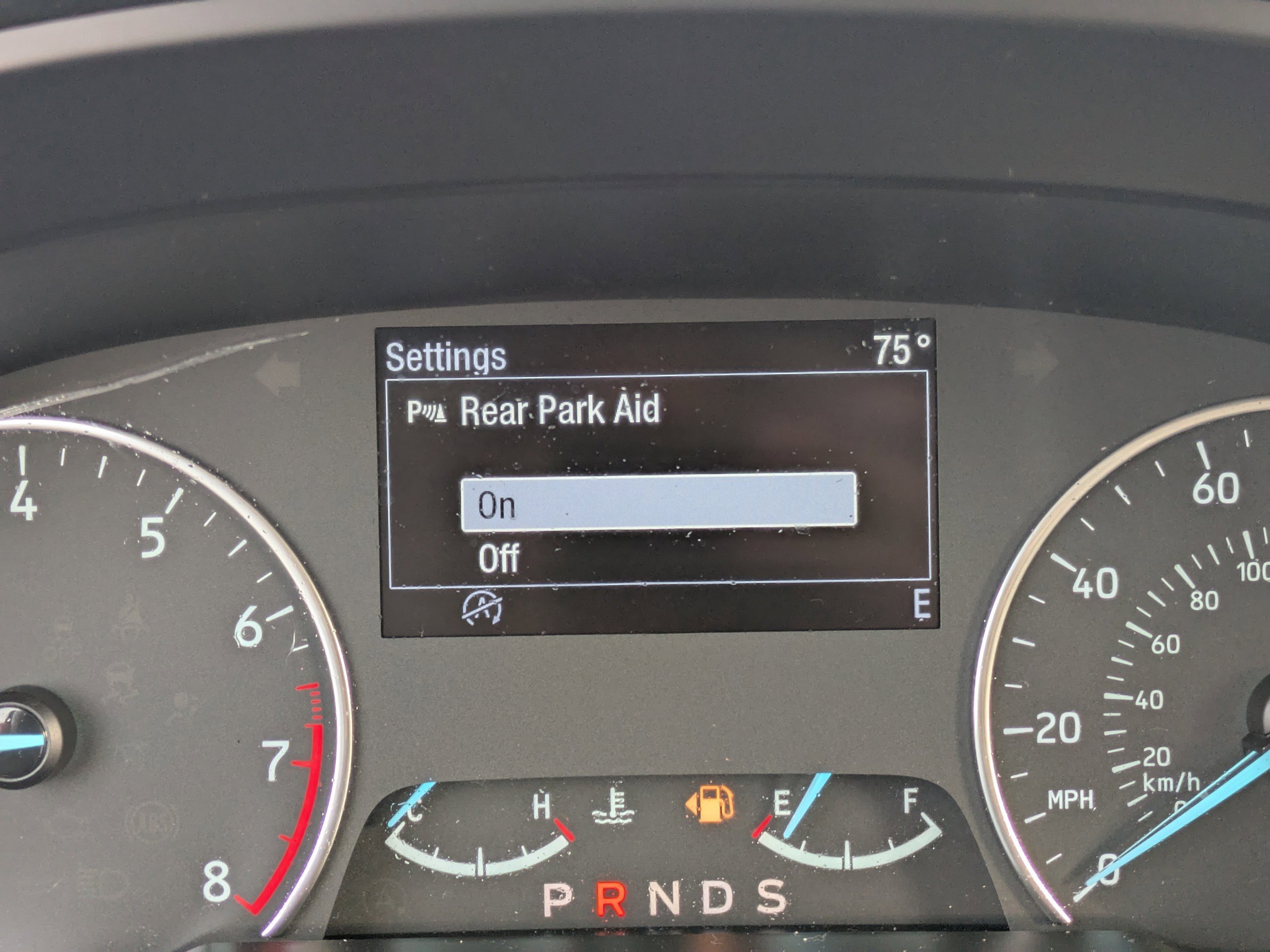 Used 2019 Smoke Metallic Ford SE image 23