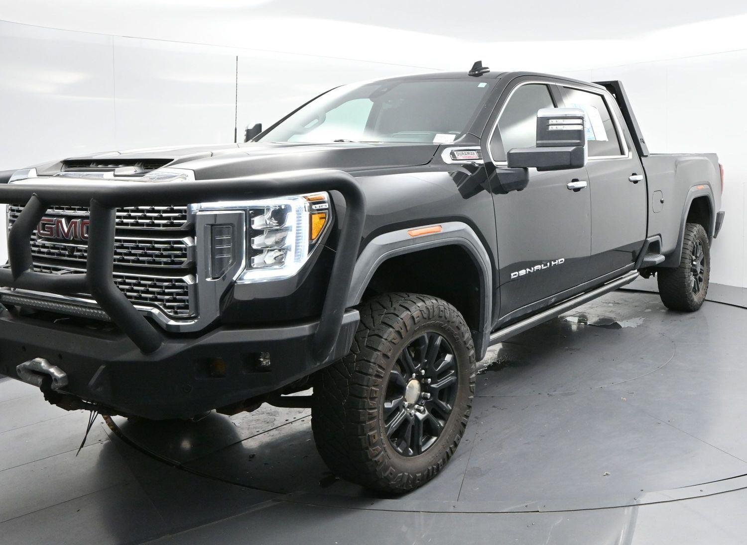 Used 2021 Ebony Twilight Metallic GMC Denali image 3