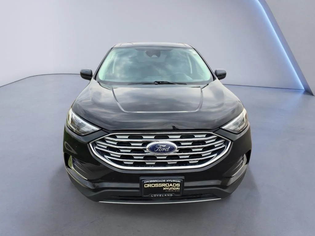 Used 2022 Agate Black Metallic Ford SEL image 8