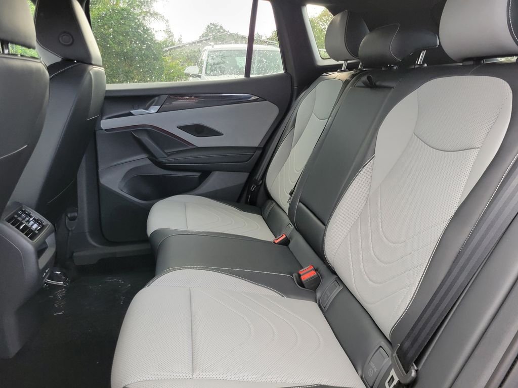 New 2026 Green Volkswagen 2.0T SE R-Line Black image 6
