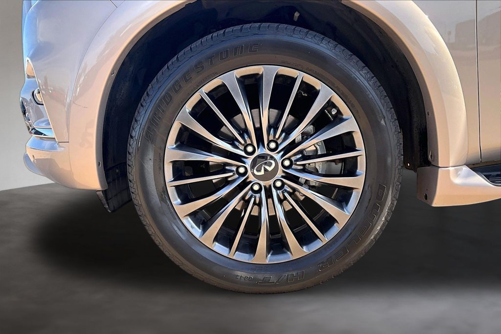 Used 2024 Beige INFINITI Sensory image 8