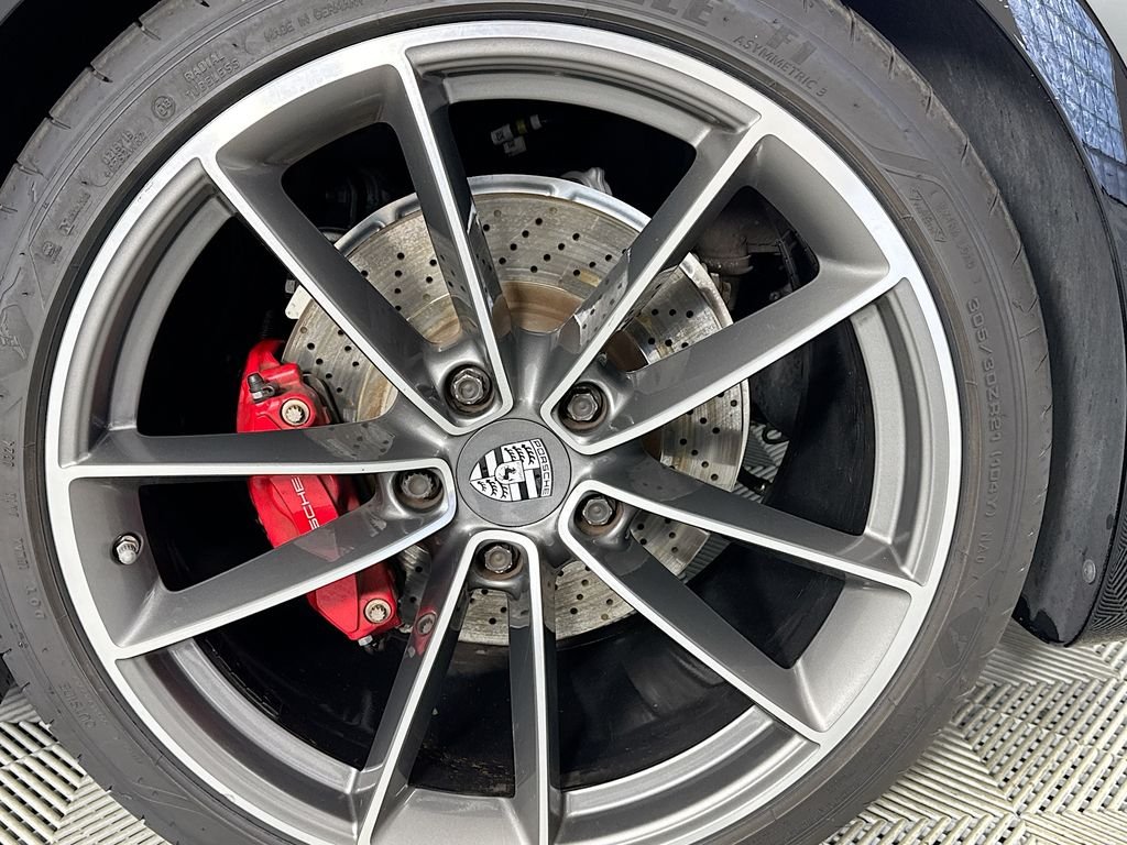 Used 2020 Black Porsche Carrera 4S image 31