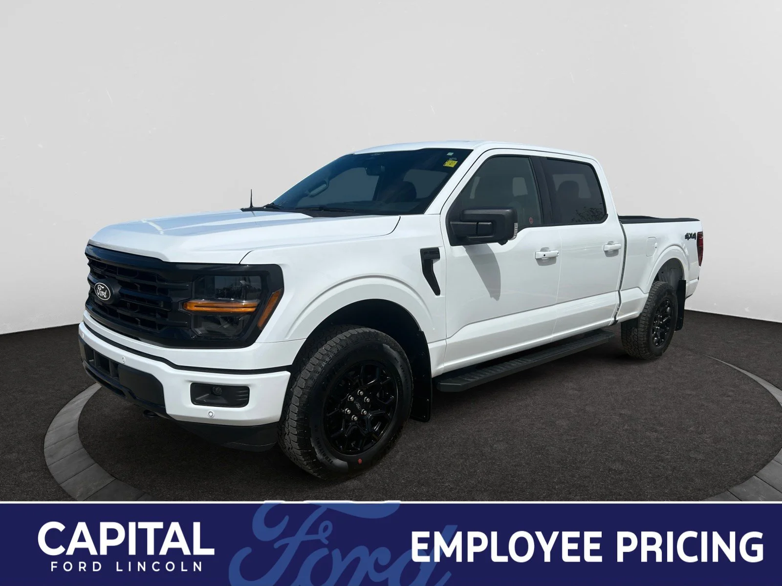 New 2026 Oxford White Ford XLT image 1