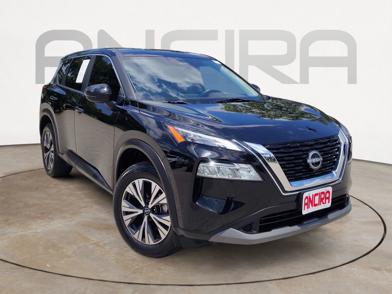 Used 2023 Super Black Nissan SV image 4