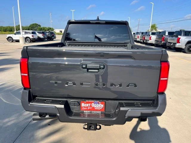 Used 2025  Toyota SR5 image 7