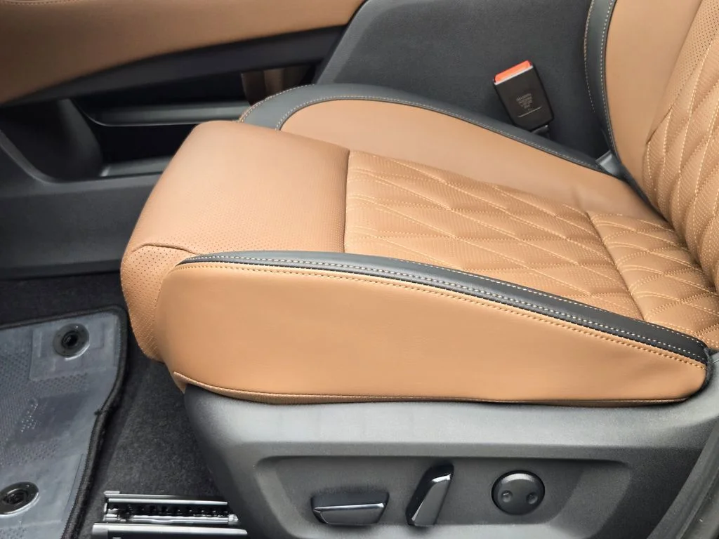 New 2026 Obsidian Green Pearl Nissan Platinum image 21