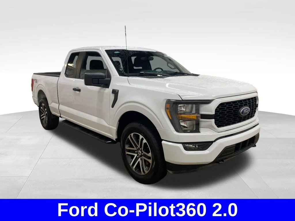 Used 2023 White Ford XL image 5
